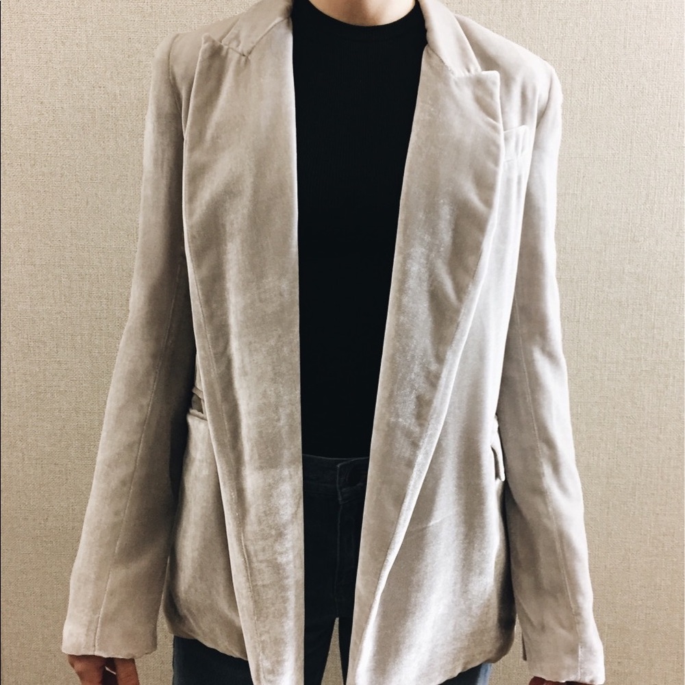 Velvet blazer by Alasdair